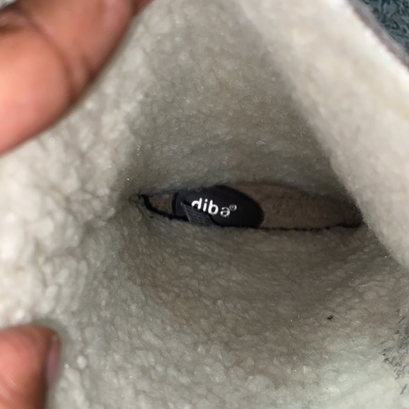 Diba gray leather upper faux fur lined boots size 40 (9) - Picture 4 of 6